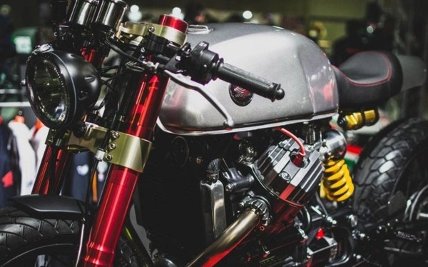 Honda cx500 độ dáng cafe racer đầy mê hoặc