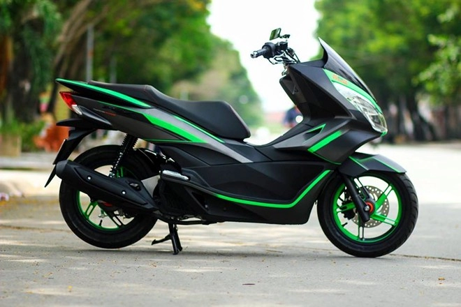 Honda pcx 125 tem đấu phong cách lamborghini