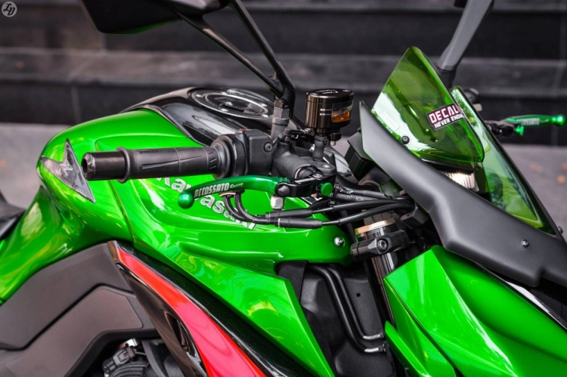 Kawasaki z1000 lung linh trong bộ ảnh tuyệt đẹp