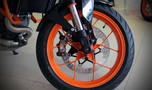 Ktm 690r 2015 đầu tiên tại việt nam