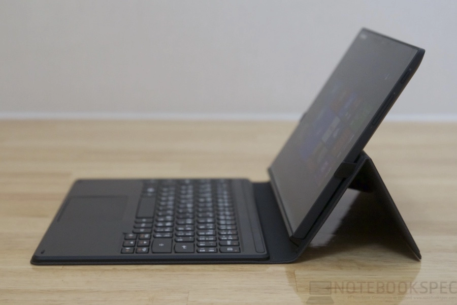 Lenovo miix 3 tablet lai laptop phù hợp nhu cầu văn phòng