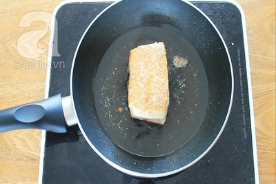 Mách bạn làm món thịt heo quay giòn bì không cần lò nướng