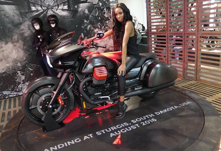 Moto guzzi mgx-21 flying fortress pháo đài bay kịch độc