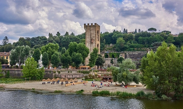 Mùa hè nóng bỏng ở florence ý