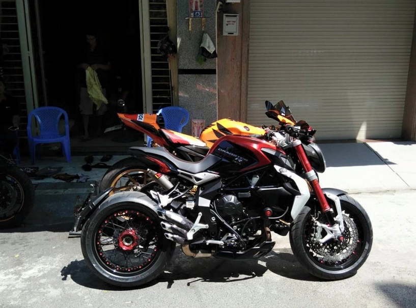 Mv agusta dragster f800rr trang bị phuộc ohlins pô fm project