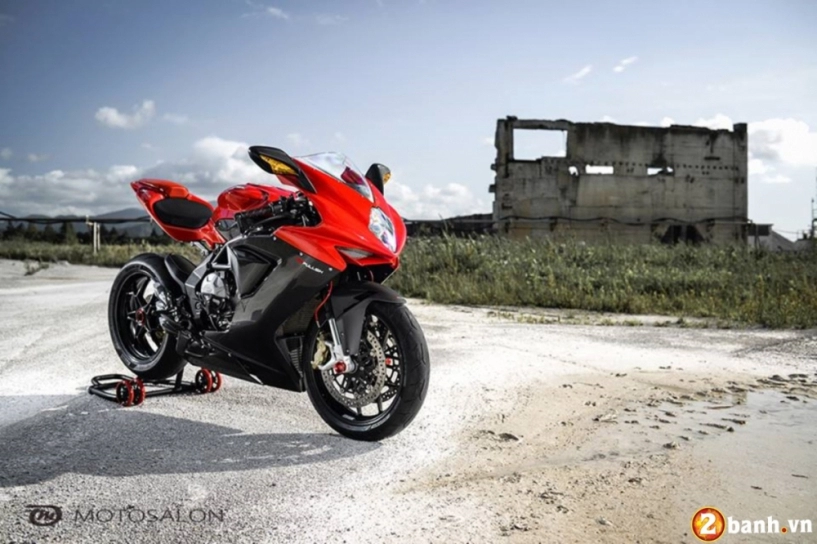 Mv agusta f3 đẹp tinh tế với phiên bản độ fullsix carbon