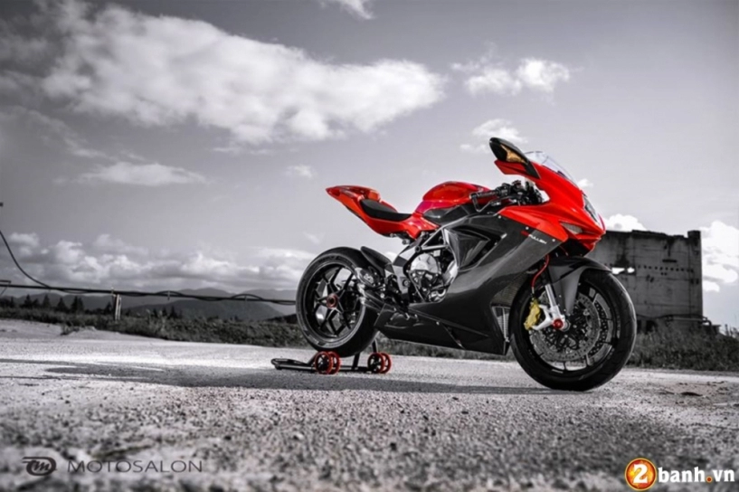 Mv agusta f3 đẹp tinh tế với phiên bản độ fullsix carbon
