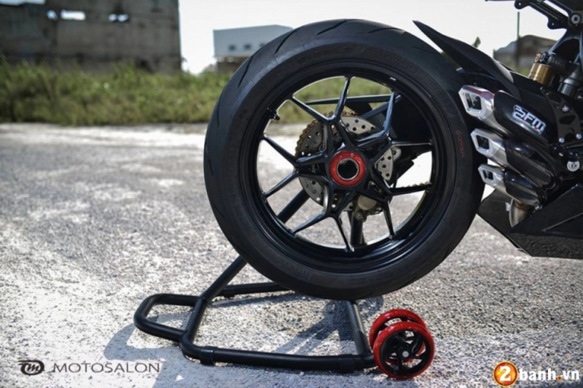 Mv agusta f3 đẹp tinh tế với phiên bản độ fullsix carbon