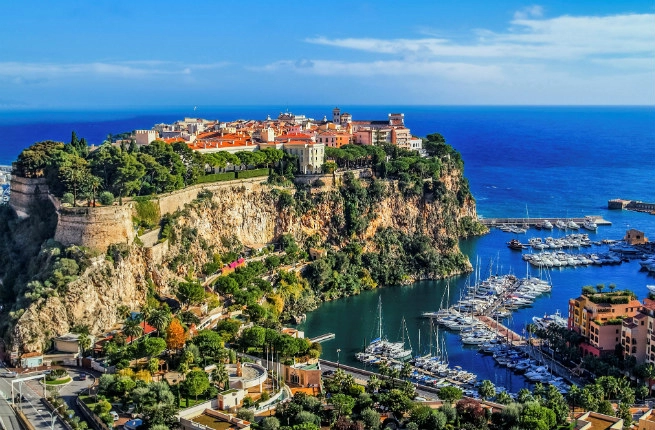 Ngày cuối tuần du lịch cùng giới thượng lưu ở monaco