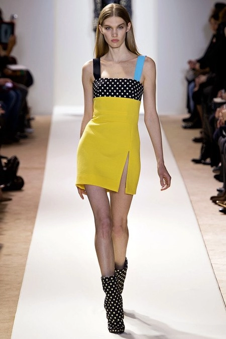 Những mẫu váy ứng dụng đẹp nhất tuần thời trang paris