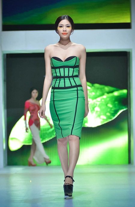 Những trang phục ứng dụng đẹp nhất vietnam fashion week