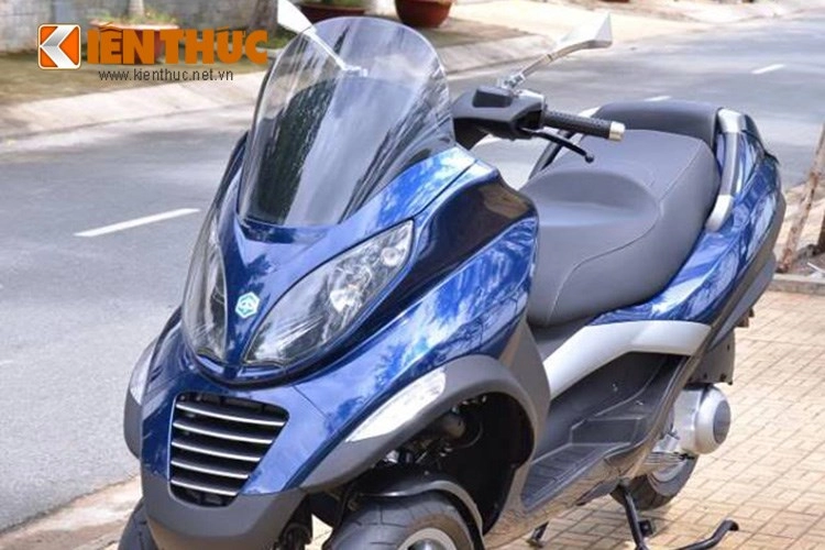 Piaggio mp3 250 mẫu xe tay ga pkl xuất hiện trên phố sài gòn