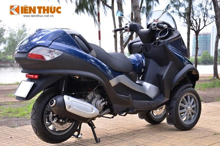 Piaggio mp3 250 mẫu xe tay ga pkl xuất hiện trên phố sài gòn