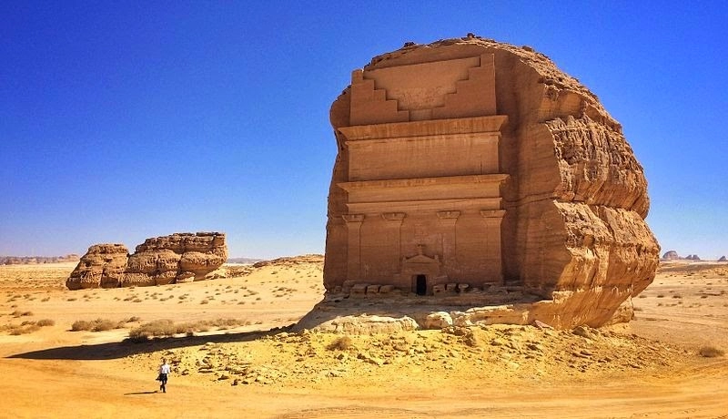 Qasr al farid lâu đài cô đơn giữa sa mạc