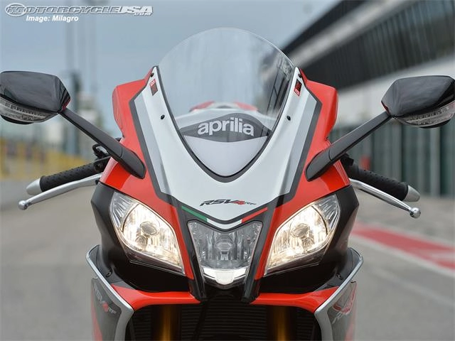 Siêu mô tô aprilia rsv4 rf 2016 niềm ao ước của các biker