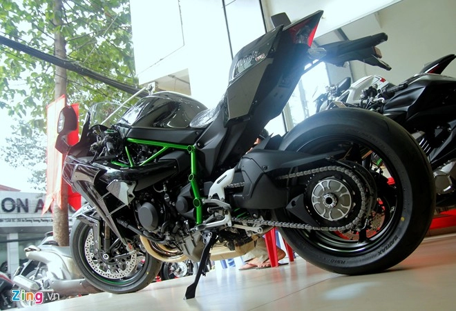 Siêu môtô kawasaki ninja h2 đầu tiên về việt nam