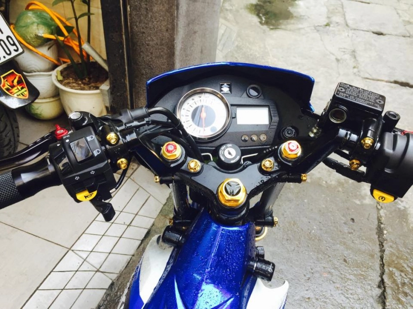 Suzuki raider độ nổi bật của biker hà thành