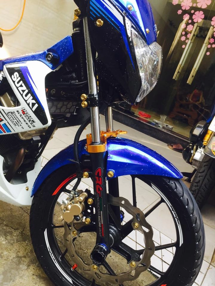 Suzuki raider độ nổi bật của biker hà thành
