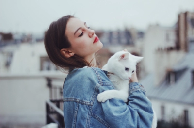 Tại sao phụ nữ lại thích nhận mình là mèo