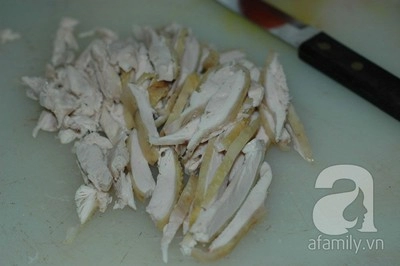 Tận dụng gà luộc làm miến trộn chống ngán cho bữa cơm ngày tết