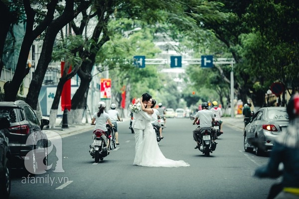 ảnh cưới tình người duyên ma Tình yêu ngọt lừ của cặp trai xinh gái đẹp qua bộ ảnh cưới tình người duyên ma