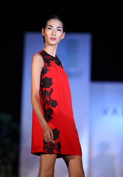 Top model hội ngộ trên sàn catwalk