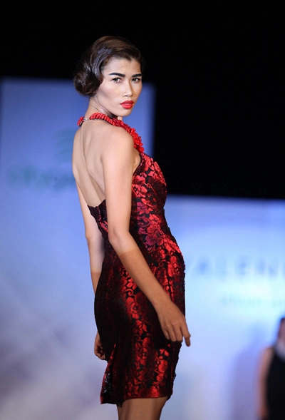 Top model hội ngộ trên sàn catwalk