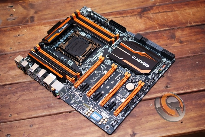 Trên tay mainboard gigabyte x99 soc force