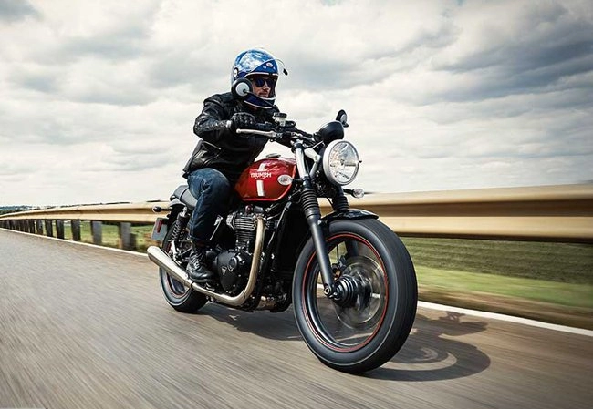 Triumph bonneville street twin 900 2016 chiếc xe cổ đầy sức mạnh