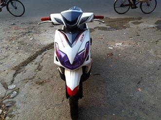 Yamaha luvias gtx đời 2012 xe đẹp leng keng màu trắng giá 17tr6