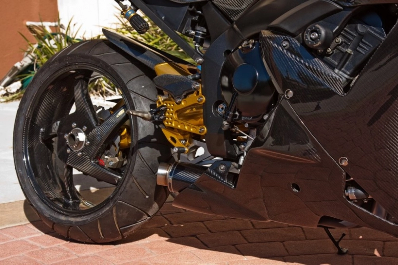 Yamaha r1 độ phiên bản carbon fiber đầy bá đạo