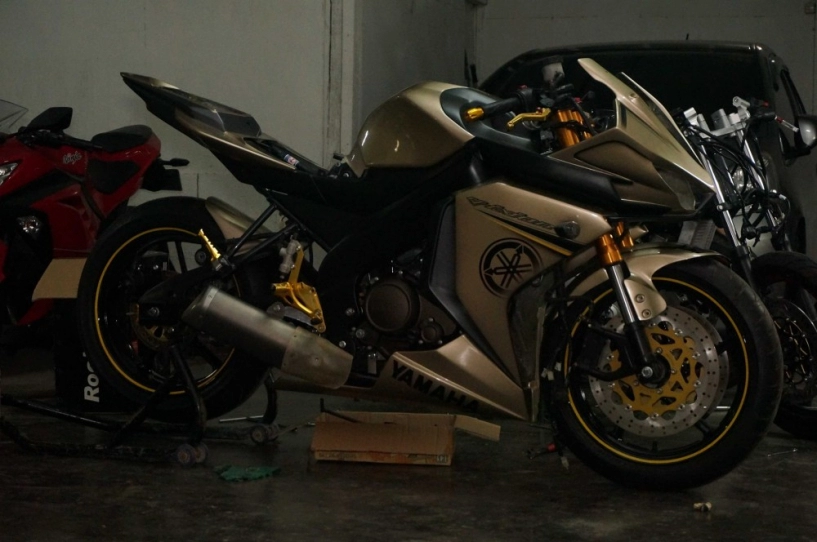Yamaha v-ixion độ hầm hố với phong cách sportbike