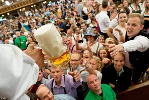 6 triệu khách tham gia lễ hội bia oktoberfest