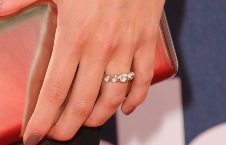 8 chiếc nhẫn đính hôn sang trọng nhất của sao năm 2011