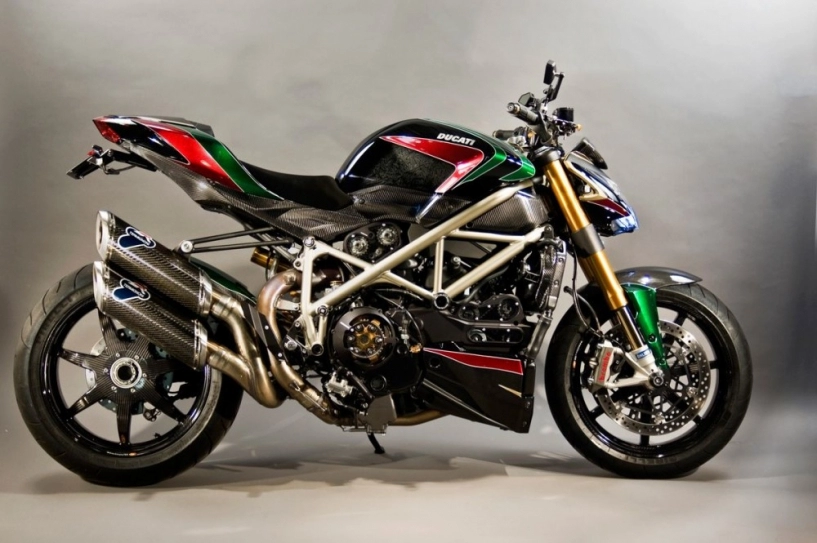 Bản độ hoành tráng của ducati streetfighter s