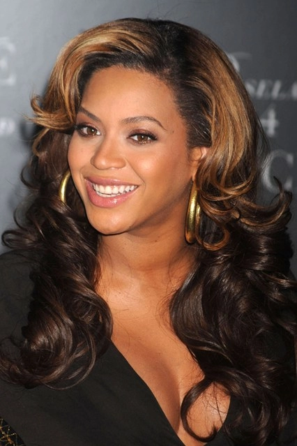 Beyonce biến hóa mái tóc theo thời gian