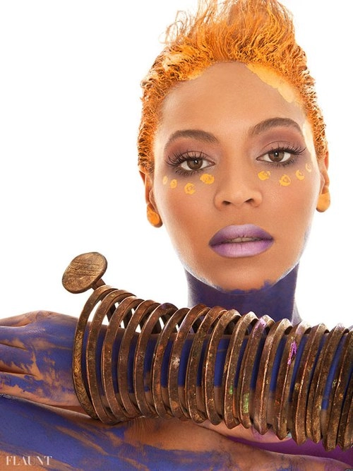 Beyonce khỏa thân phủ nhũ vàng đầy người