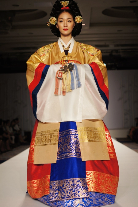 Bộ sưu tập hanbok của các nhà thiết kế hàn quốc