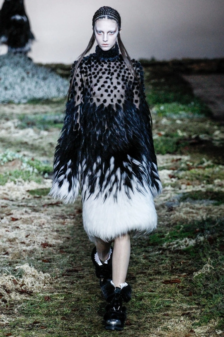 Bộ sưu tập thu đông 2014 của alexander mcqueen