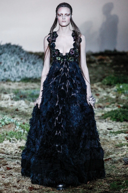 Bộ sưu tập thu đông 2014 của alexander mcqueen