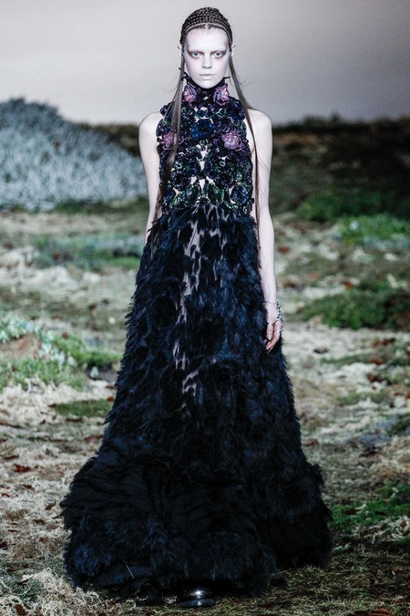 Bộ sưu tập thu đông 2014 của alexander mcqueen