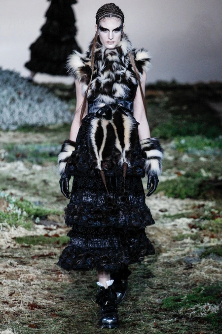 Bộ sưu tập thu đông 2014 của alexander mcqueen