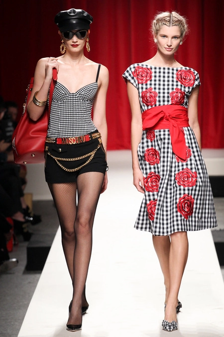 Bộ sưu tập xuân hè 2014 của moschino