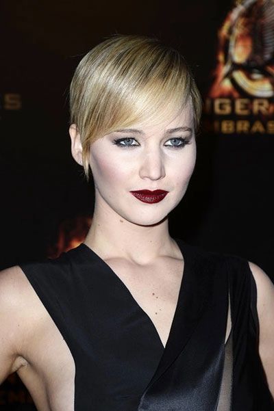 Cách trang điểm biến hóa như jennifer lawrence