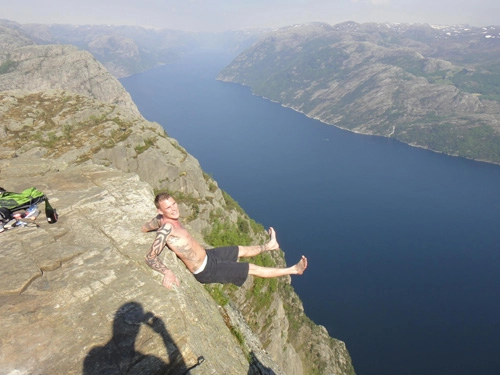 Cảnh đẹp của vách đá preikestolen