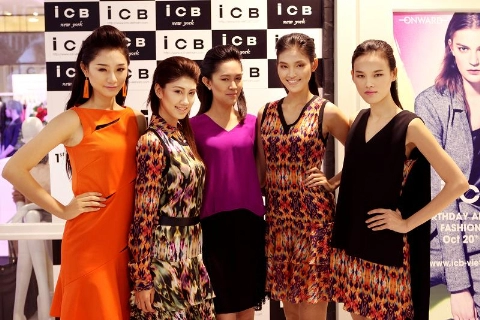 Chân dài next top model hội tụ trong icb new york