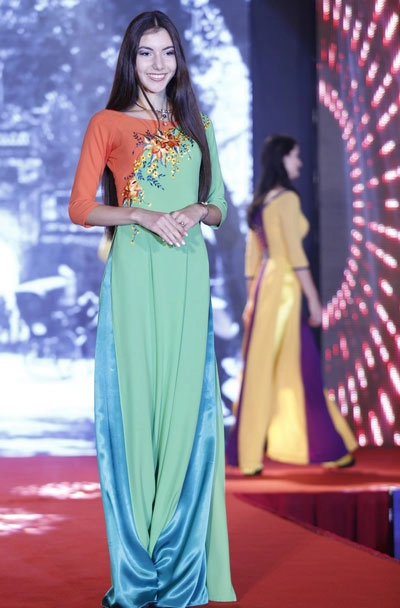 Duy linh đoạt giải tại cuộc thi model and talent