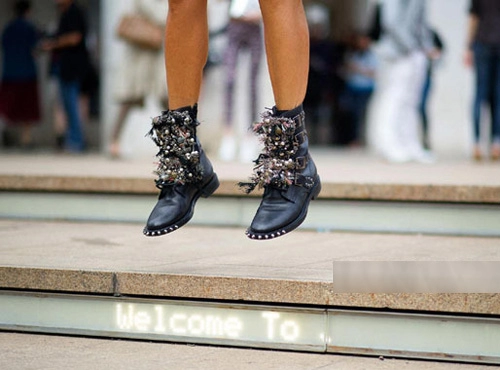 Giày streetstyle ấn tượng ở tuần thời trang 2014 2