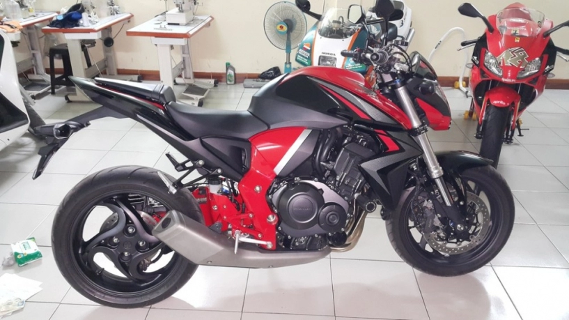 Honda cb1000r mới vừa đăng ký tại 282 422016 biển số đẹp