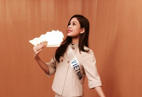 Hương trâm chọn trang phục miana cho miss international